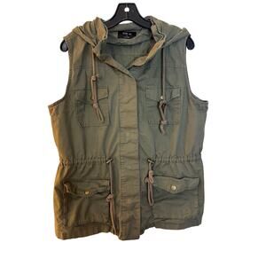 Active USA green military green vest with hood